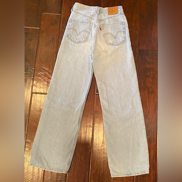 Levi’s high loose jeans - Picture 3 of 5